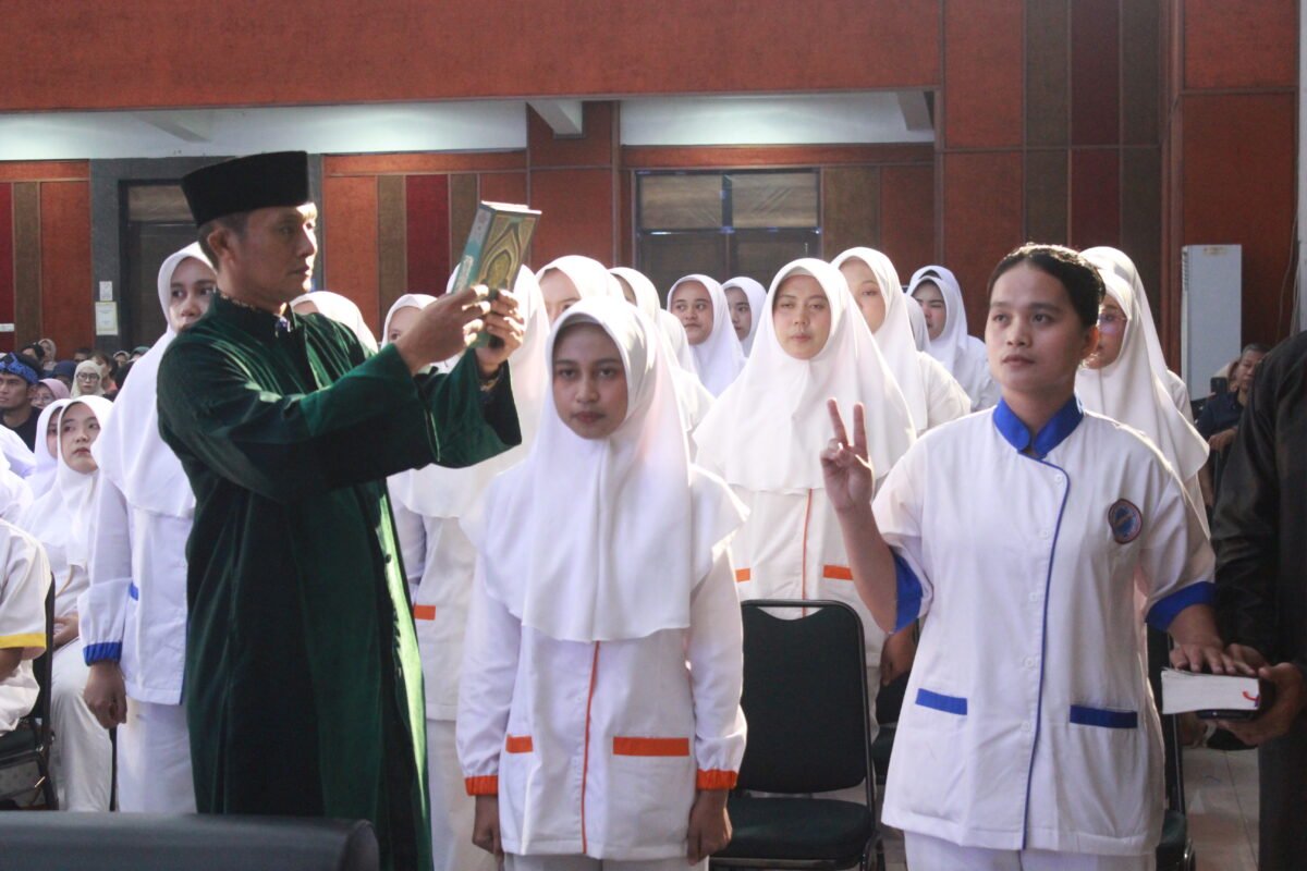 Angkat Janji Praklinik T.A 2026/2027 STIKes Budi Luhur Cimahi